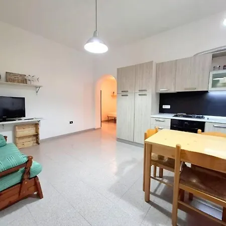 Casa Ibiscus Roberta Ferienhaus Torre Vado